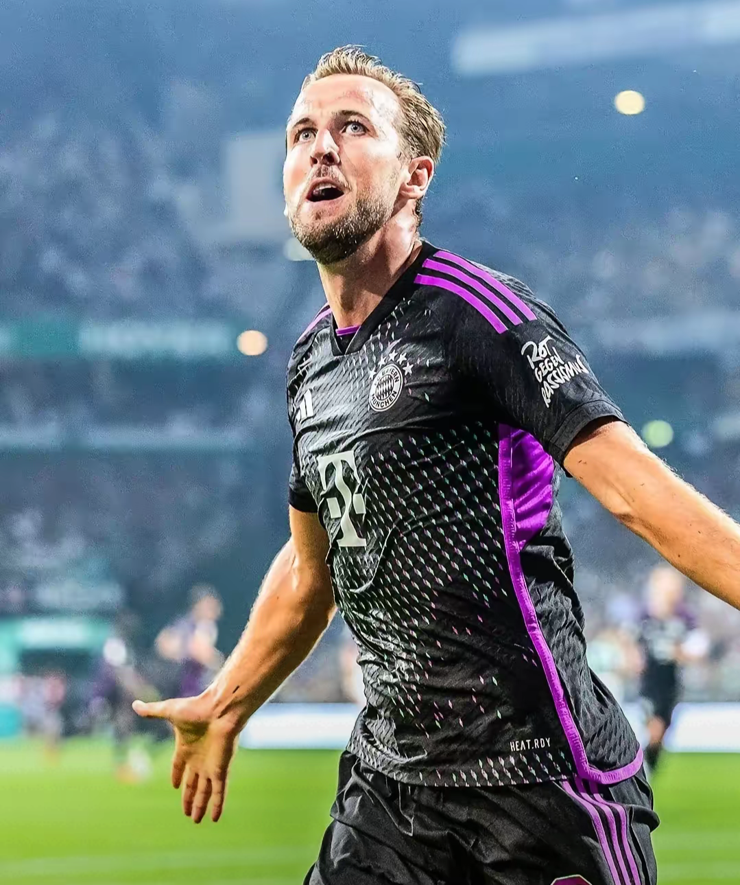 凯恩焦点对战，Rookie与70激战巴黎圣日耳曼分钟，夺冠胜负难料！观众掌声雷动的简单介绍-开云APP