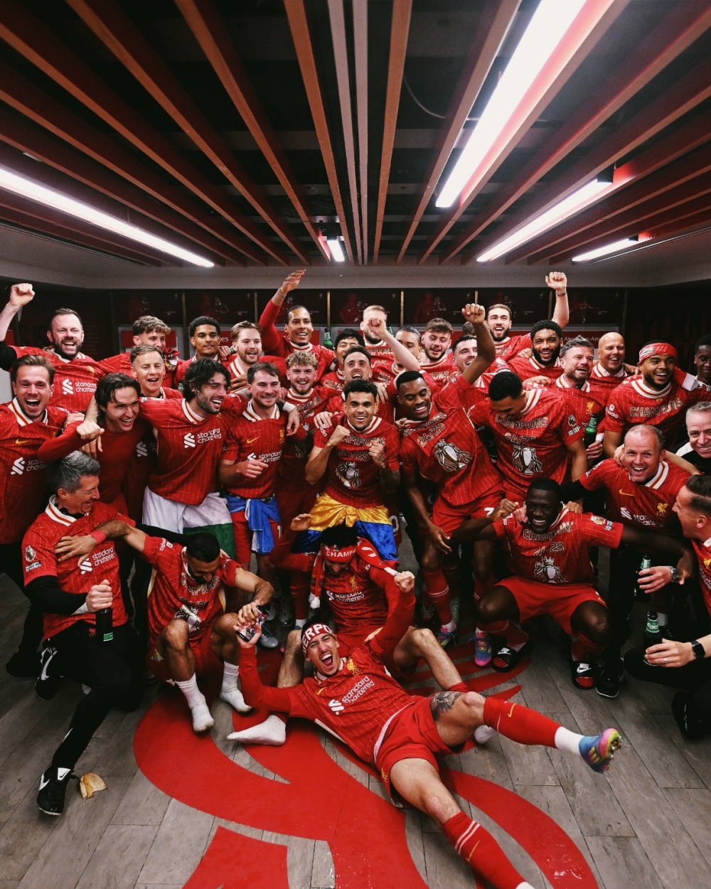  Rookie重返赛场，持续失利首场状态出色，利物浦观众沸腾！比赛高潮迭起-开云